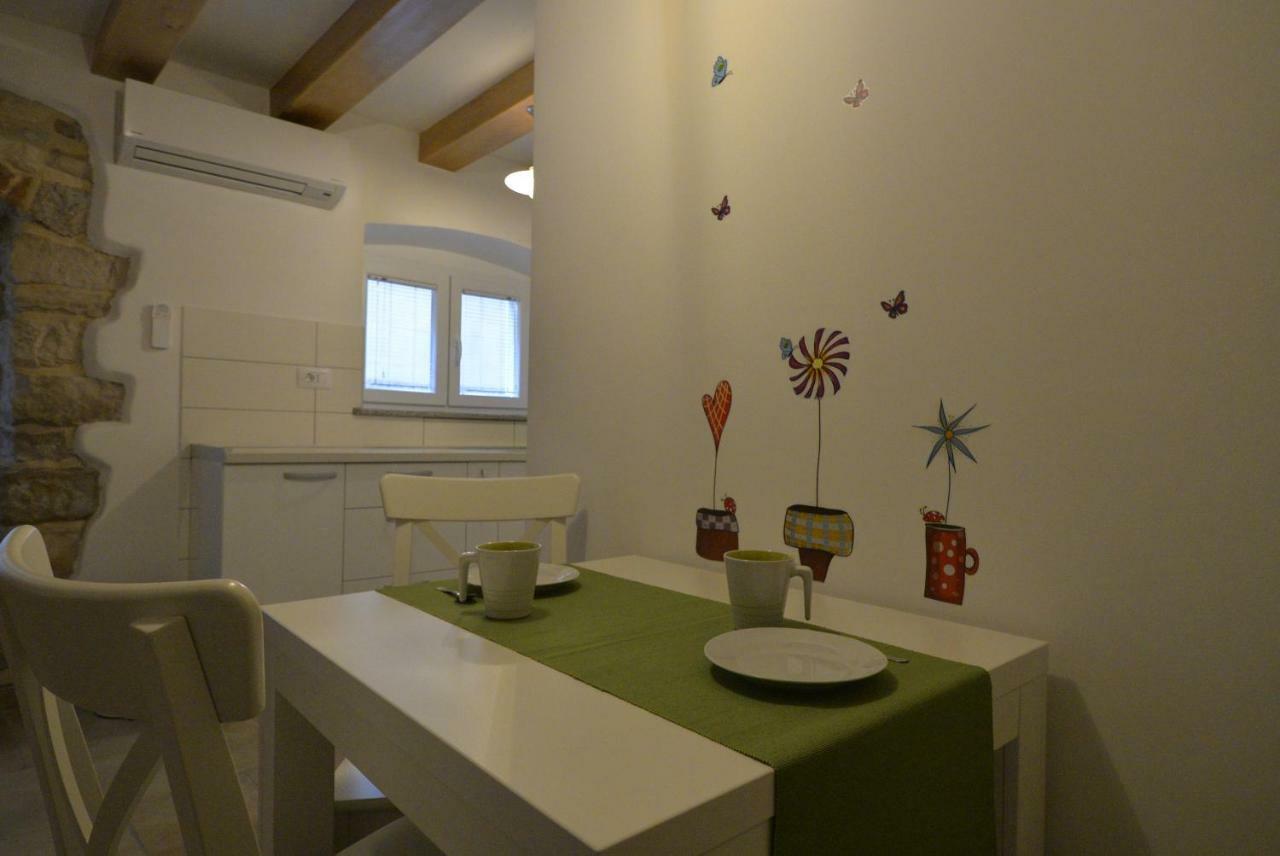 Apartments And Rooms Oliva Cres Exterior foto